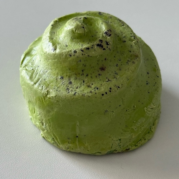 Lush Exclusive Kitchen Noubar Soap - Picture 2 of 9